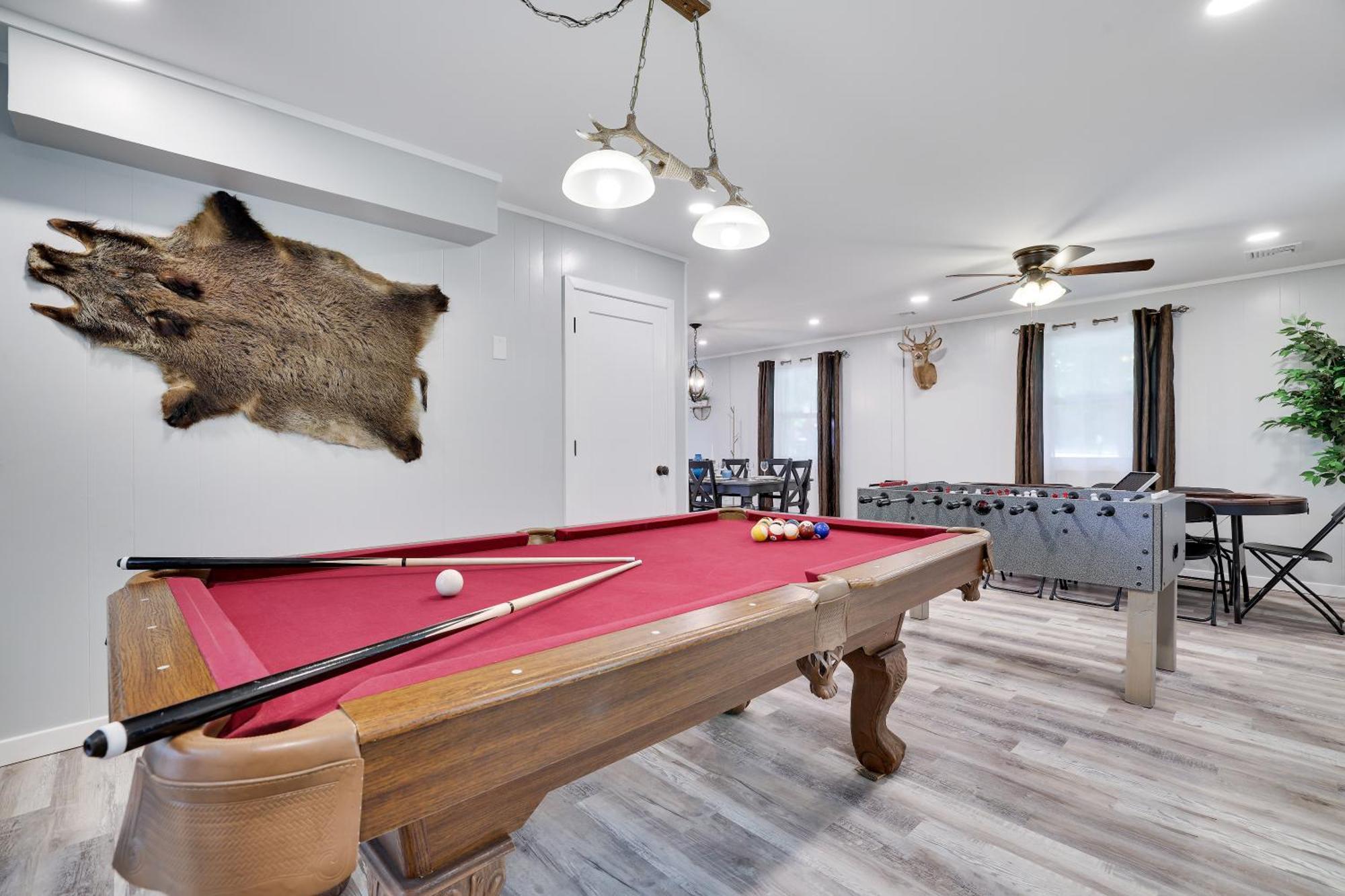 Poconos Brand New Lakefront Oasis 1 Acre, Hottub Gameroom Firepits Talk About Privacy Albrightsville Exterior foto